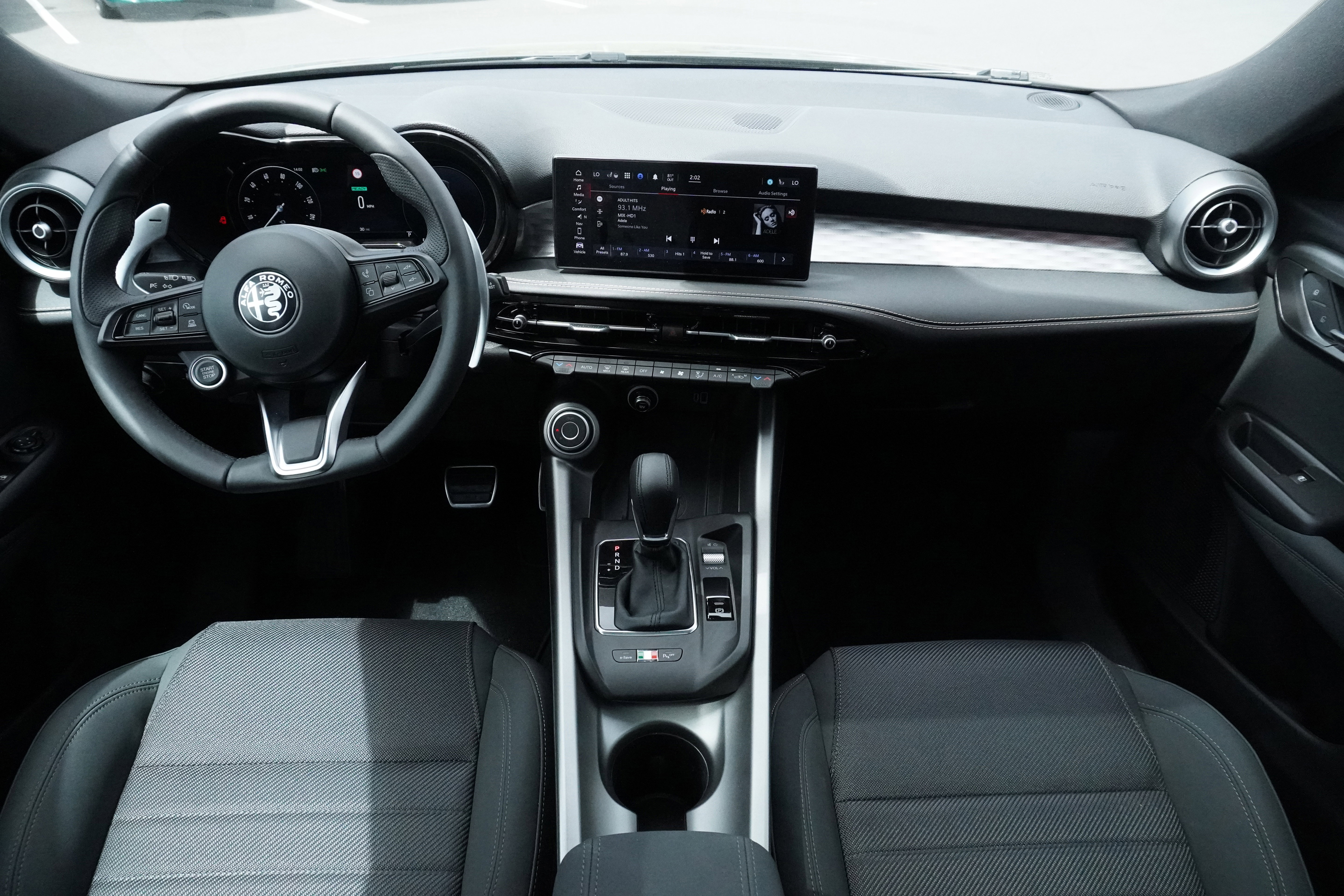 Used 2024 Alfa Romeo Tonale Ti image 2