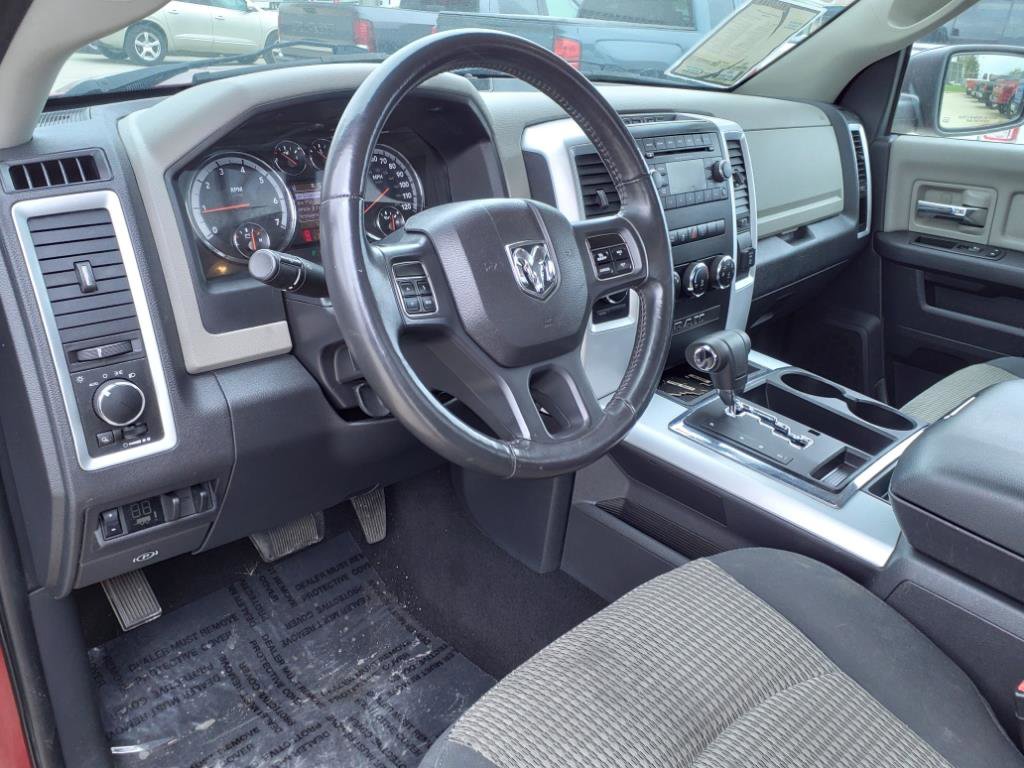 Used 2012 RAM 1500 Classic SLT w/ Luxury Group image 8