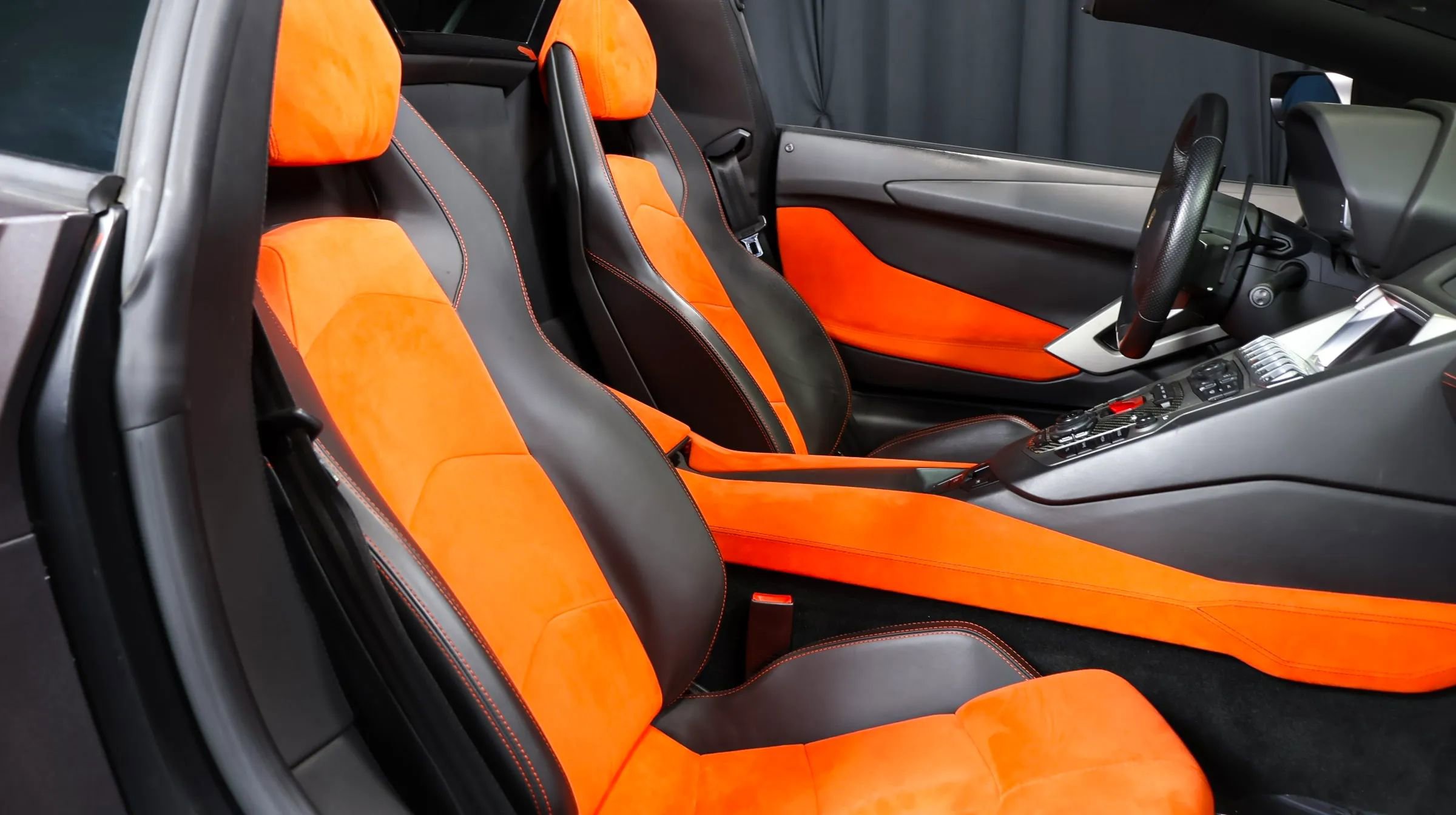 Used 2014 Lamborghini Aventador LP 700-4 image 21