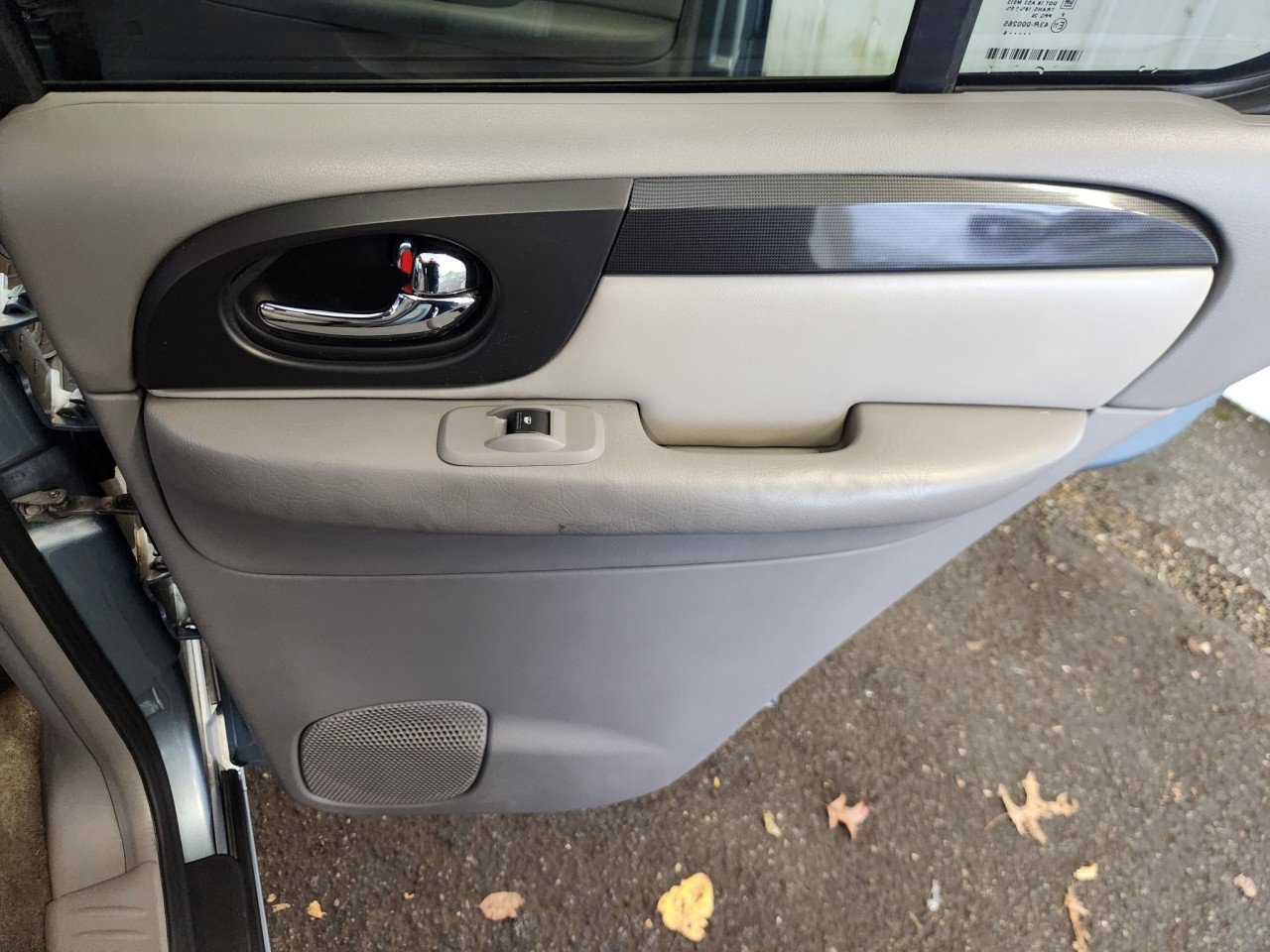 Used 2006 GMC Envoy SLE image 20