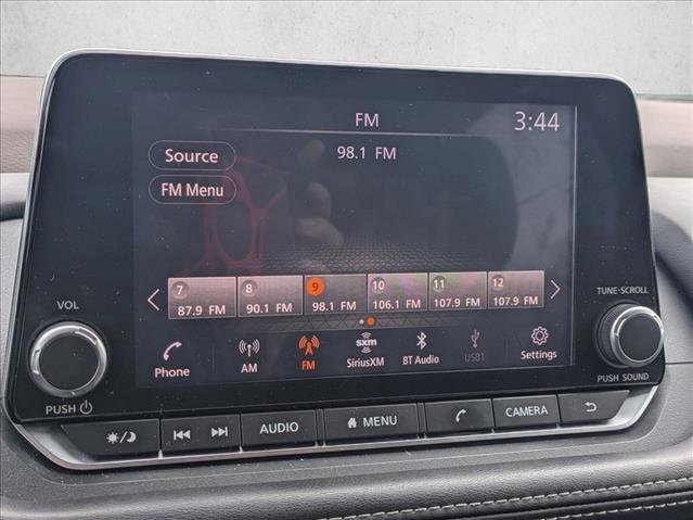 Used 2021 Nissan Rogue SV image 25