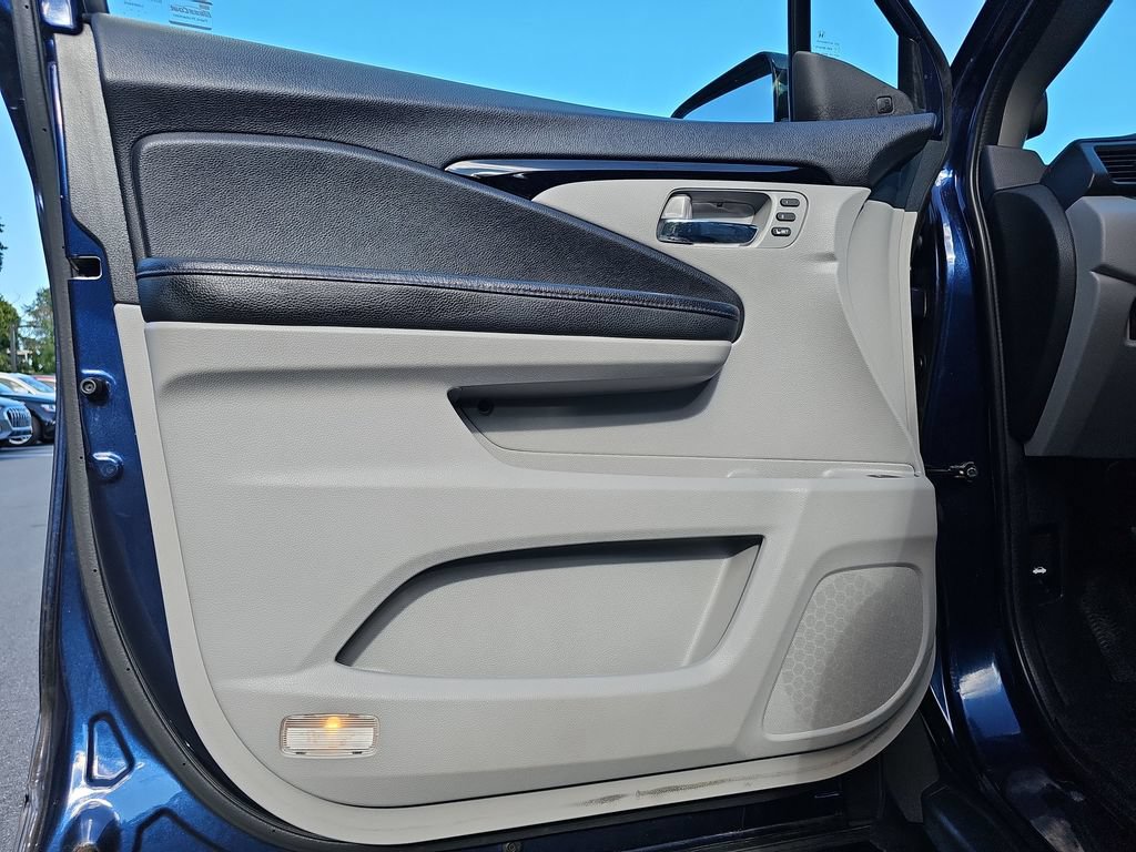 Used 2017 Honda Pilot Elite image 20