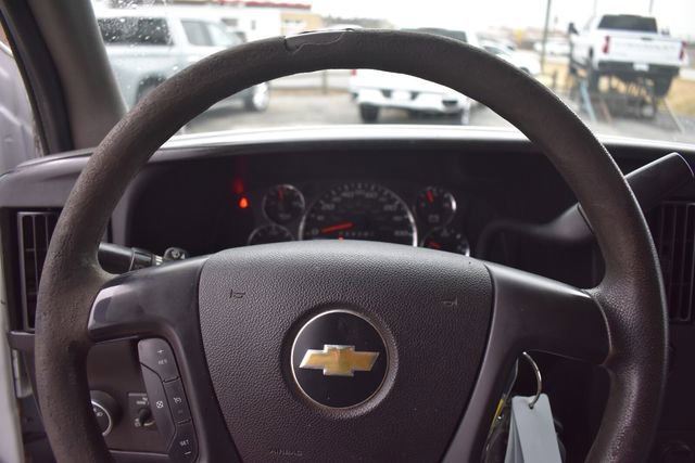 Used 2014 Chevrolet Express 3500 image 24