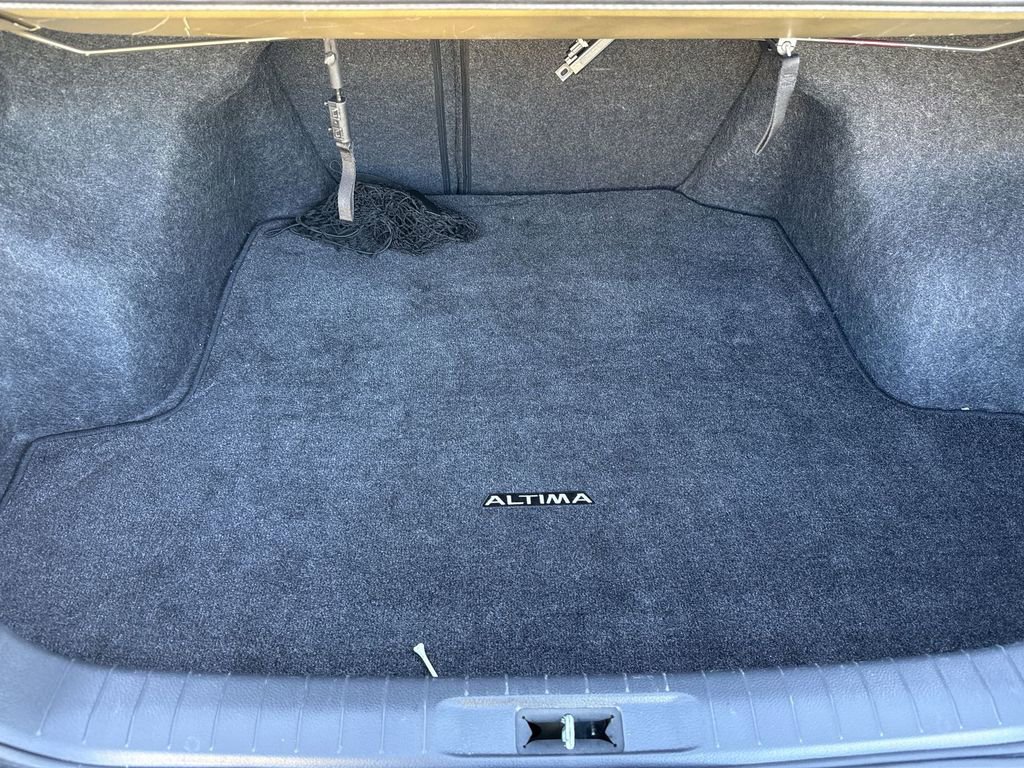 Used 2017 Nissan Altima 2.5 SV w/ Convenience Package FWD image 13