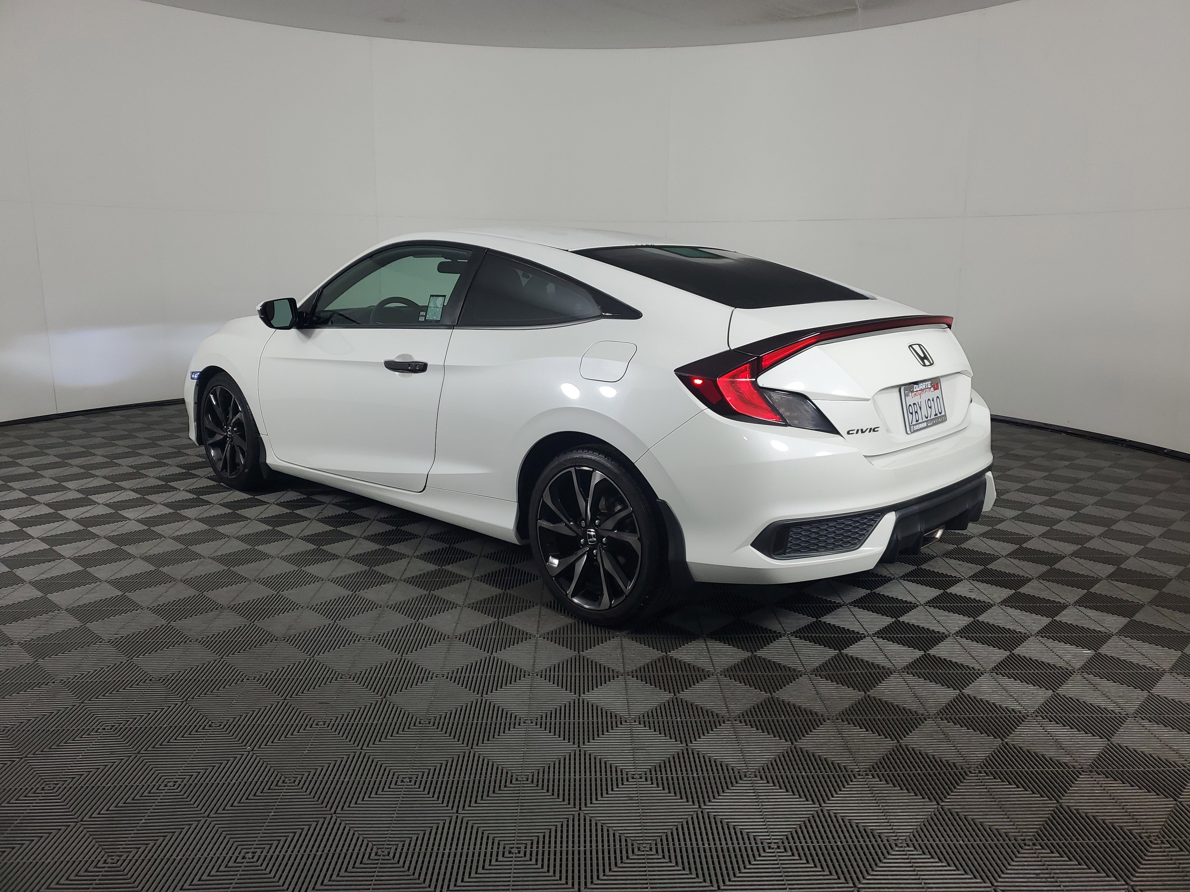 Used 2019 Honda Civic Sport image 6