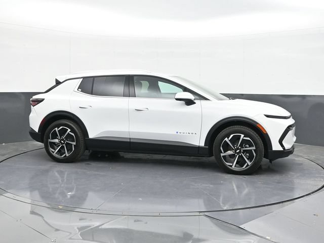 New 2026 Chevrolet Equinox EV LT FWD image 13