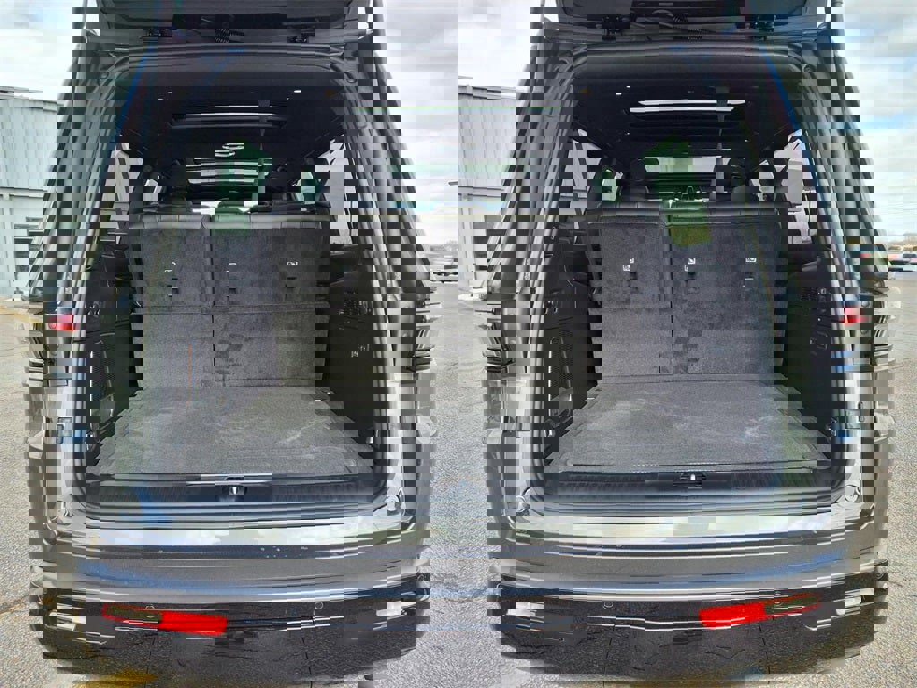 New 2026 Jeep Grand Wagoneer L Limited image 9