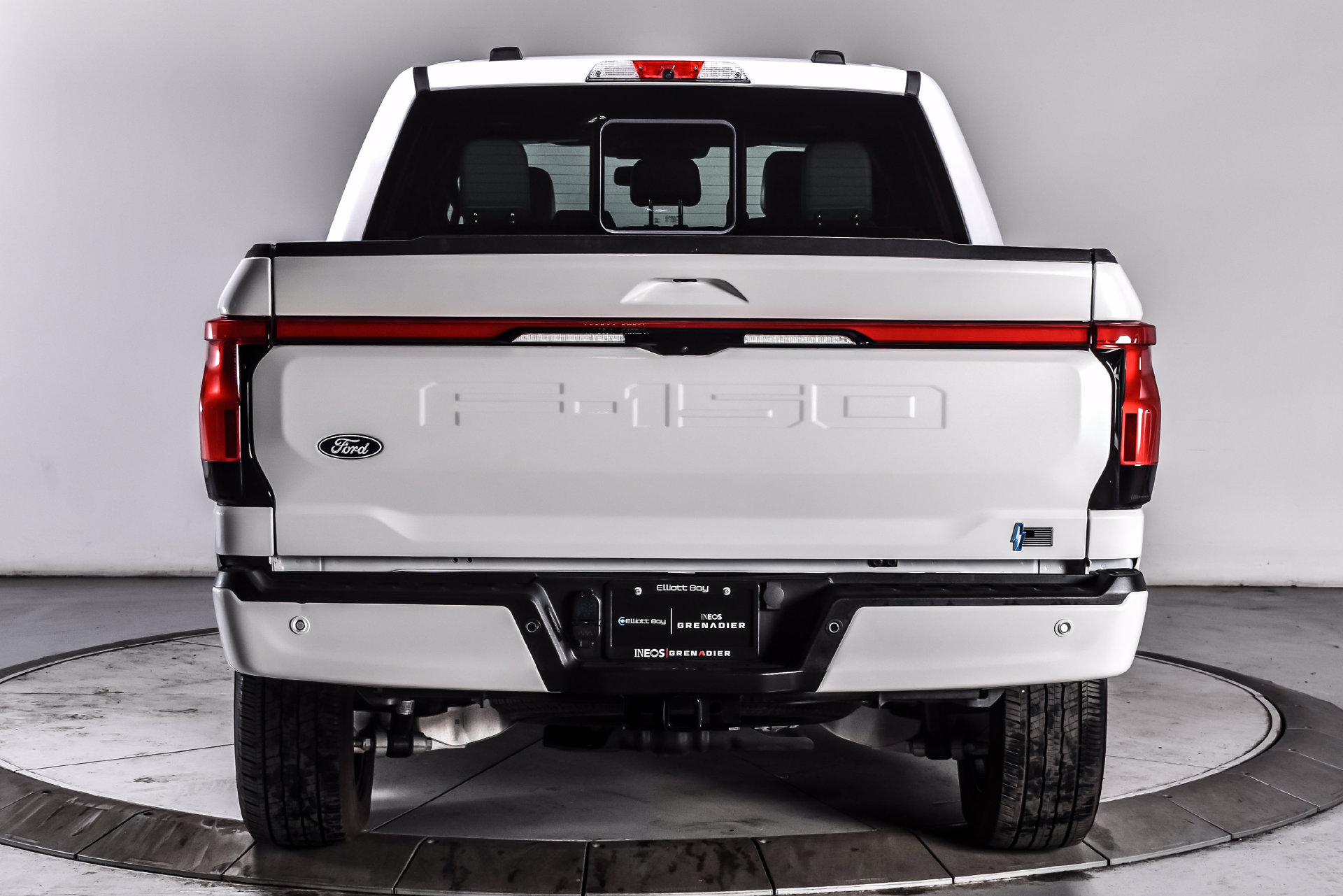 Used 2024 Ford F150 Lightning Platinum AWD/4WD image 5