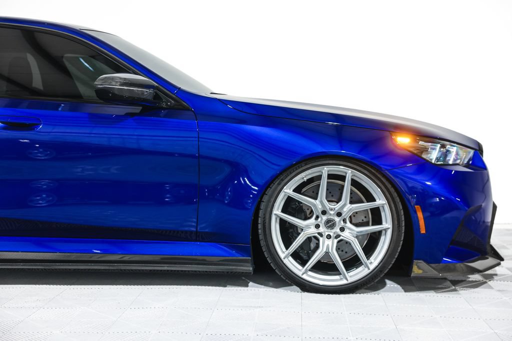 Used 2026 BMW M5 w/ Executive Package AWD/4WD image 3