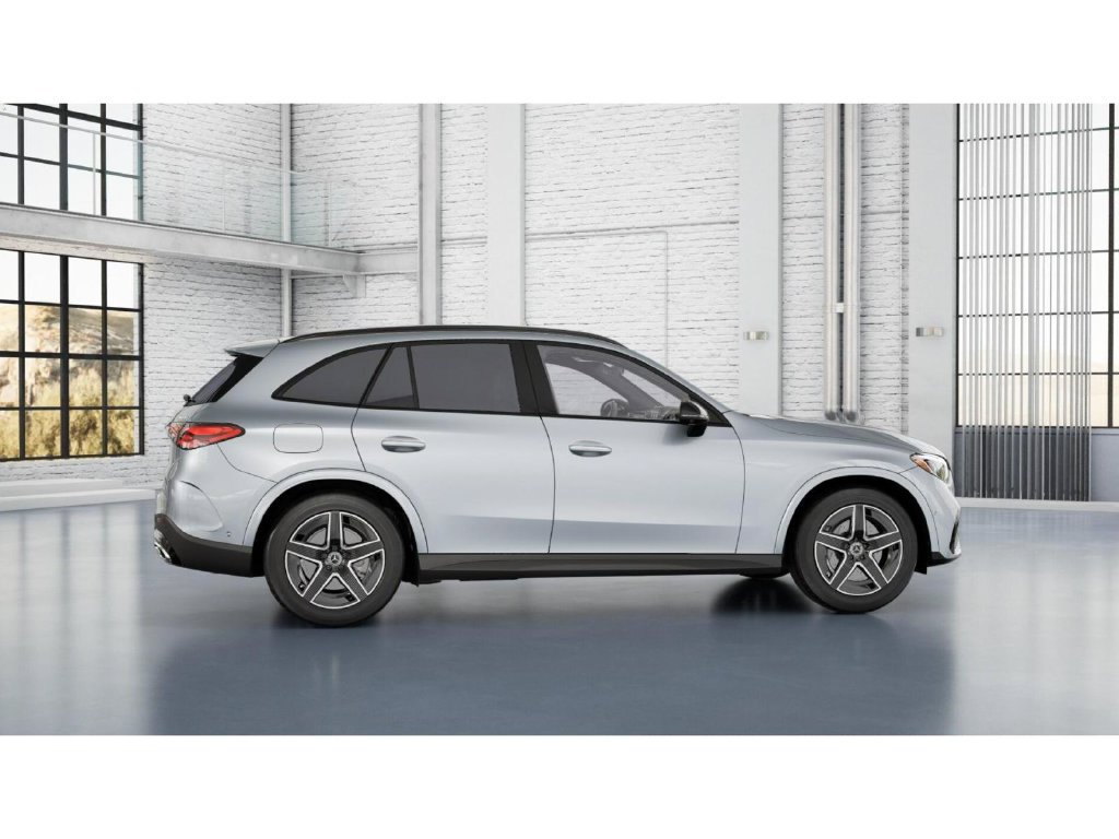 Used 2026 Mercedes-Benz GLC 300 4MATIC image 17