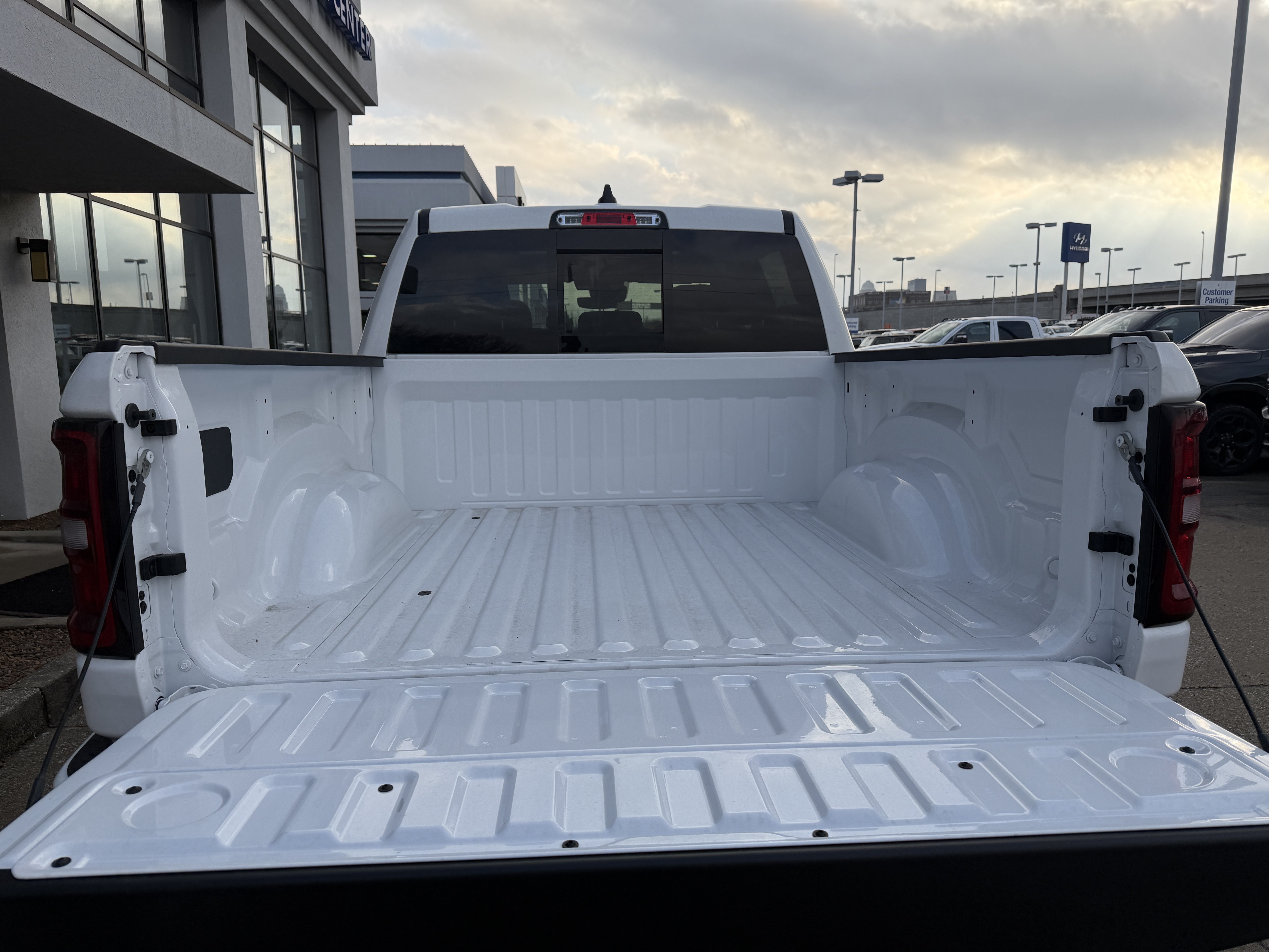 New 2026 RAM 1500 Big Horn AWD/4WD image 12