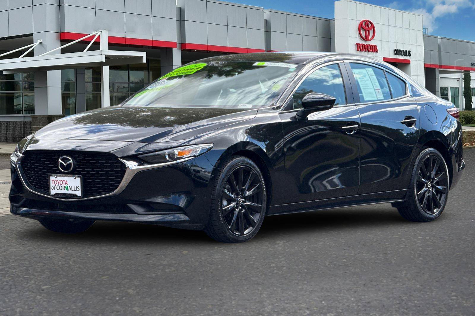 Used 2024 MAZDA MAZDA3 s FWD image 8