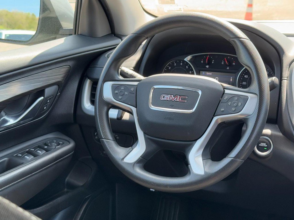 Used 2024 GMC Terrain SLE FWD image 14