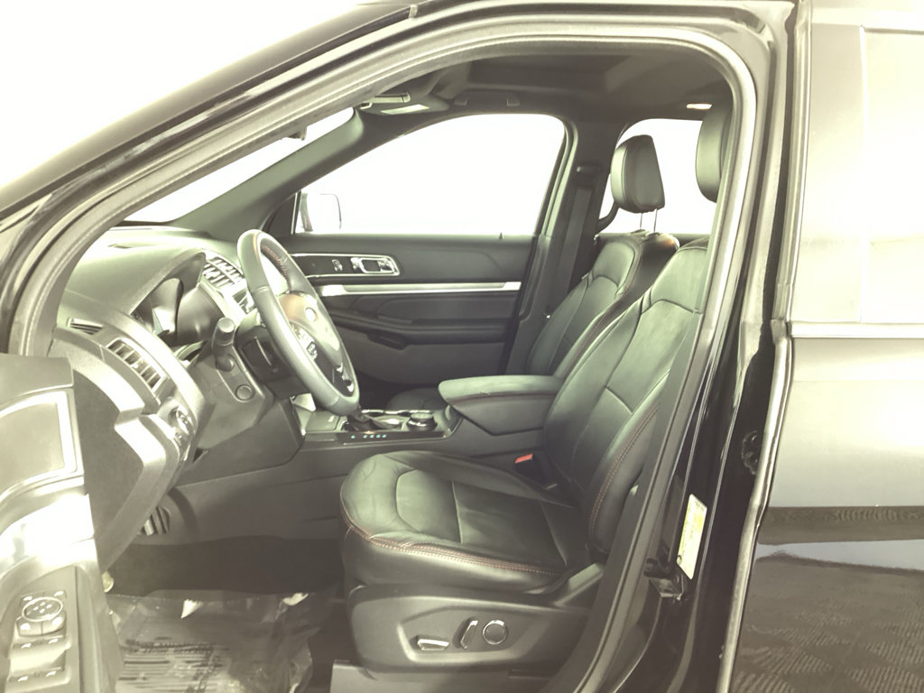 Used 2018 Ford Explorer Sport AWD/4WD image 18