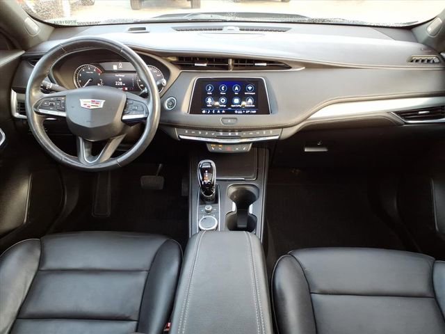 Used 2023 Cadillac XT4 Premium Luxury w/ Cold Weather Package image 17