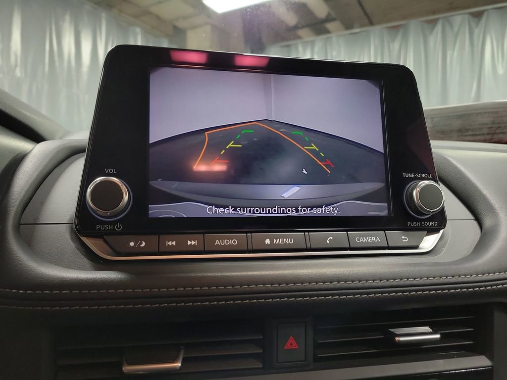 Used 2024 Nissan Rogue SV image 16