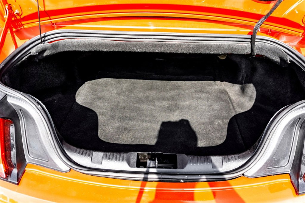 Used 2023 Ford Mustang Convertible image 29