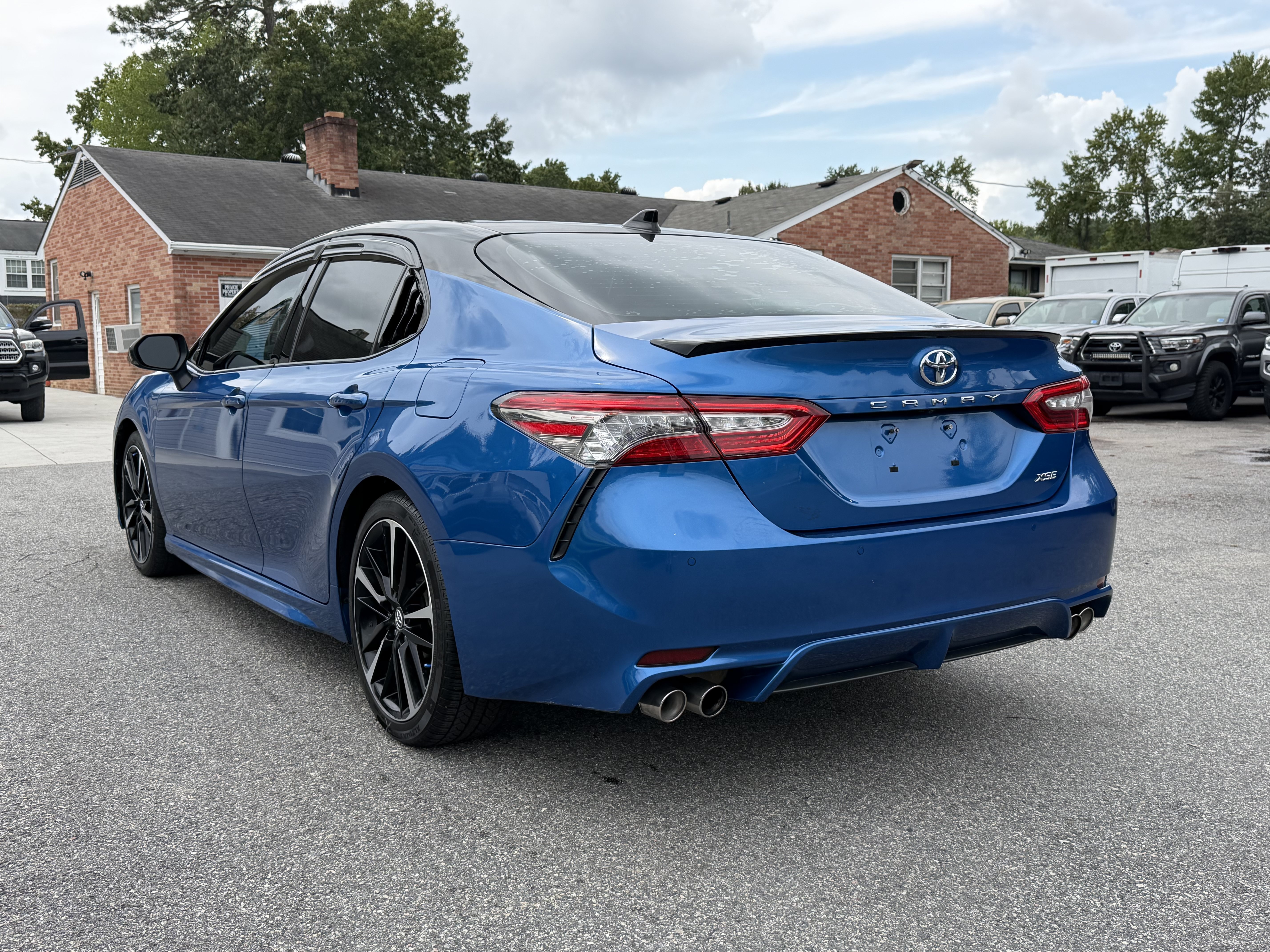 Used 2018 Toyota Camry XSE w/ Audio Package FWD image 9