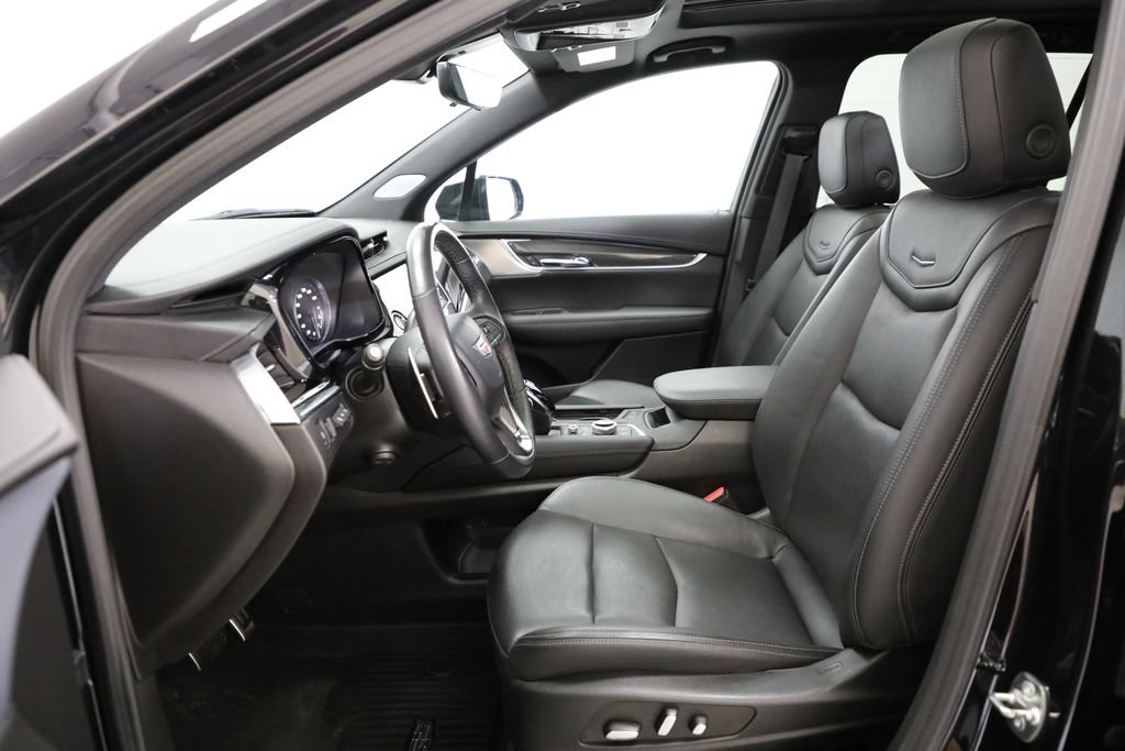 Used 2024 Cadillac XT6 Sport w/ LPO, Onyx Lite Package AWD/4WD image 8