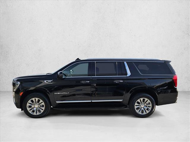 Used 2023 GMC Yukon XL Denali w/ Max Trailering Package AWD/4WD image 9