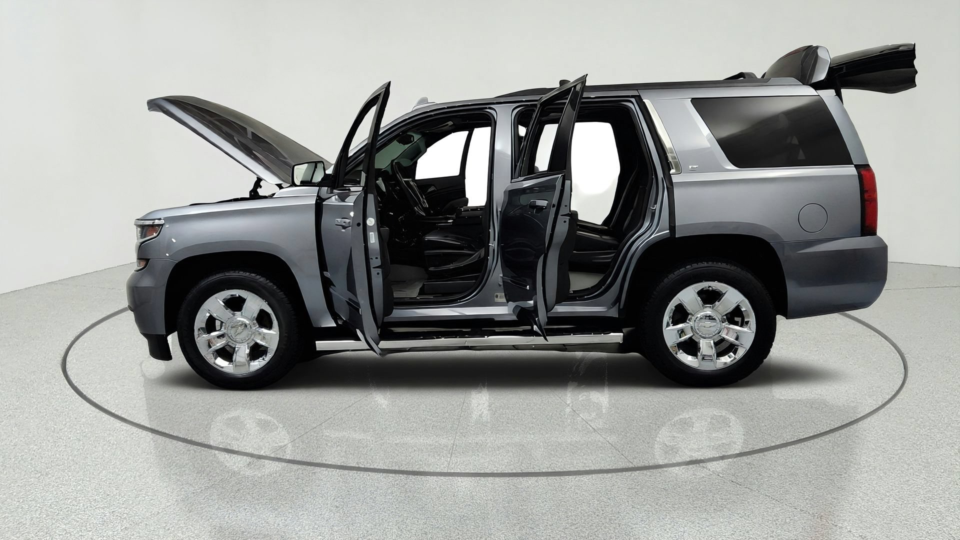Used 2018 Chevrolet Tahoe LT w/ LT Signature Package AWD/4WD image 10