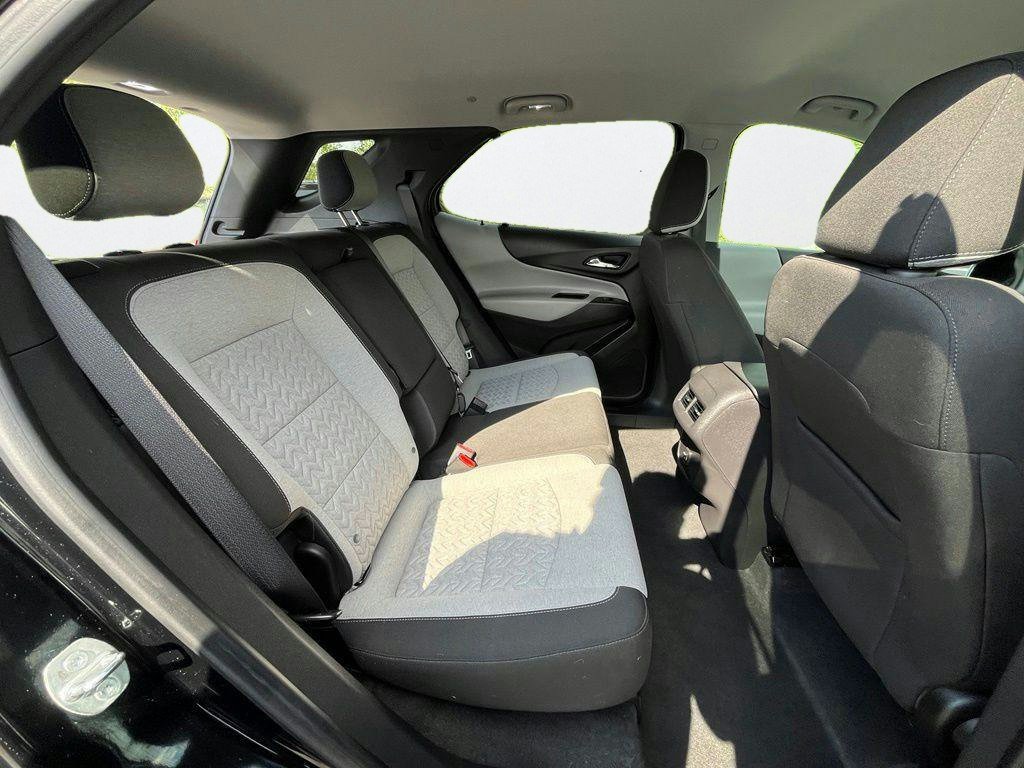 Used 2023 Chevrolet Equinox LT w/ Driver Convenience Package AWD/4WD image 24
