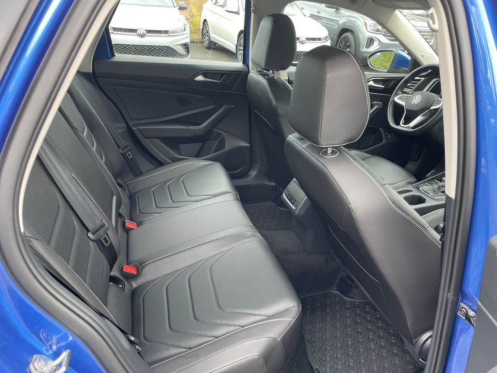 Certified 2023 Volkswagen Jetta SEL FWD image 15