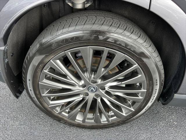 Certified 2023 Lexus RX 350 w/ Cold Area Package AWD/4WD image 17