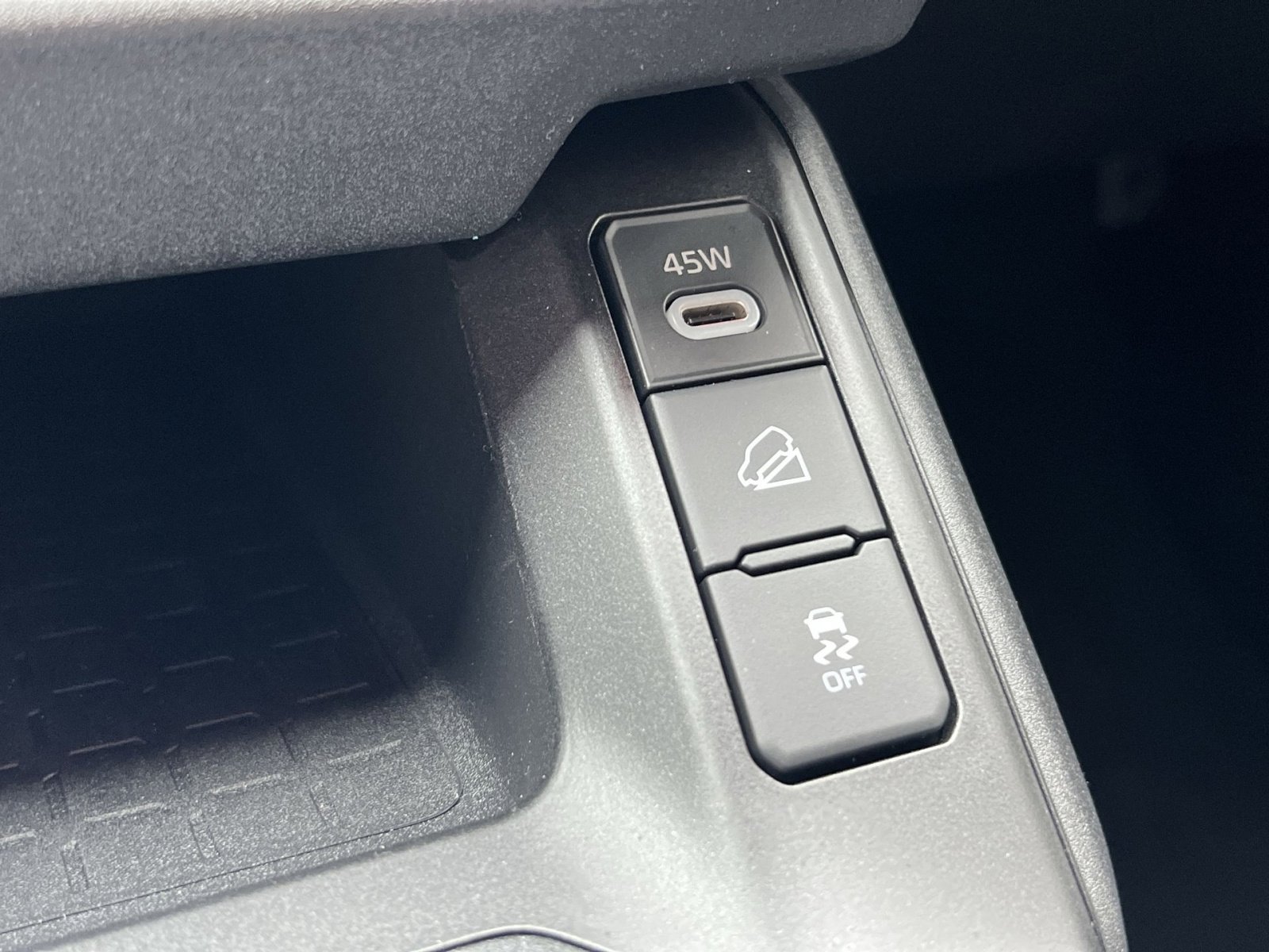 New 2026 Toyota RAV4 XSE image 27