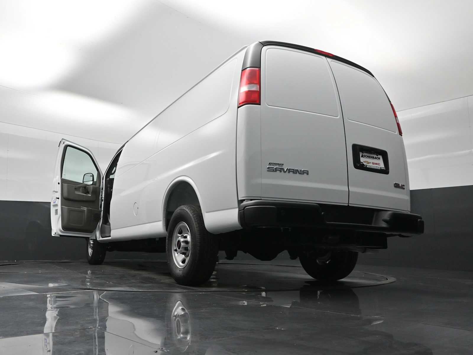 New 2026 GMC Savana 3500 Extended w/ Driver Convenience Package RWD image 29