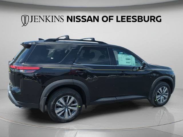 New 2026 Nissan Pathfinder SL FWD image 5