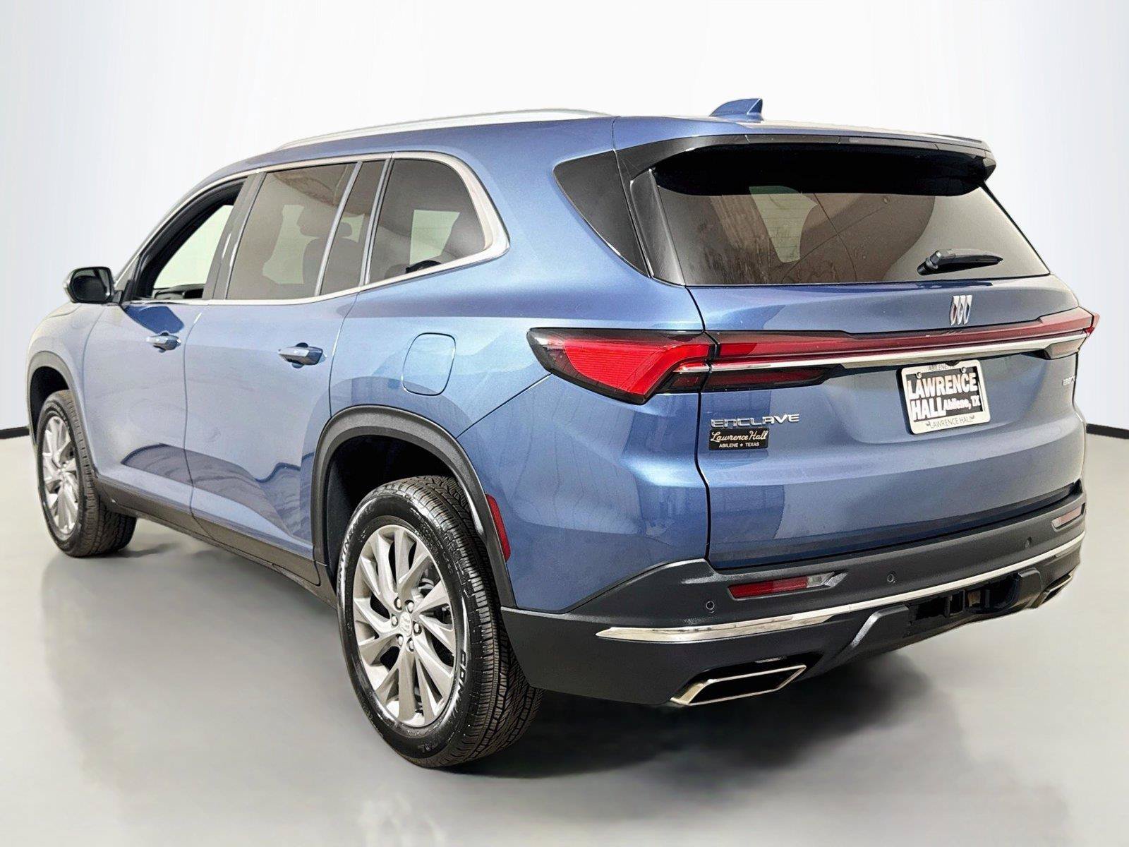 Used 2026 Buick Enclave Preferred FWD image 6