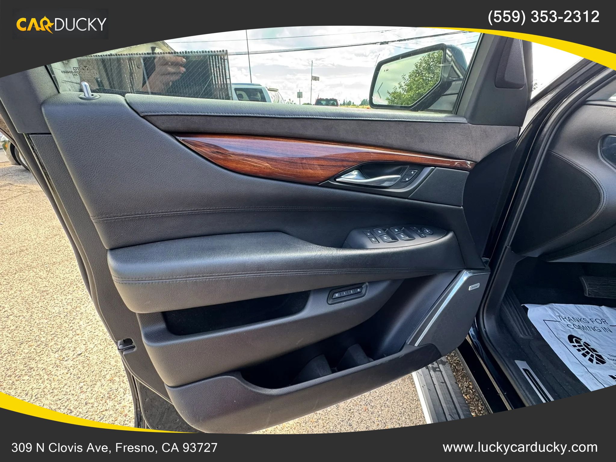 Used 2015 Cadillac Escalade Premium RWD image 10