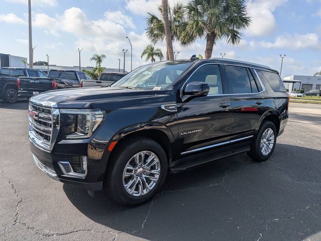 Used 2023 GMC Yukon SLT w/ SLT Premium Package RWD image 8