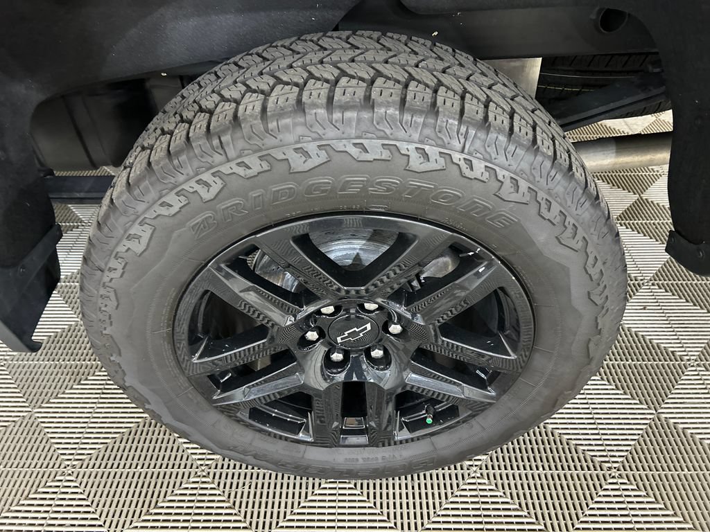 Used 2026 Chevrolet Silverado 1500 LT Trail Boss w/ LT Trail Boss Premium Package AWD/4WD image 11