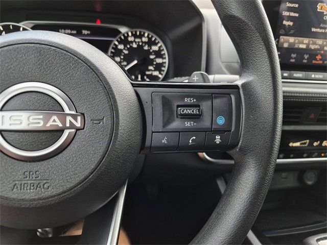 Used 2023 Nissan Rogue SV image 28