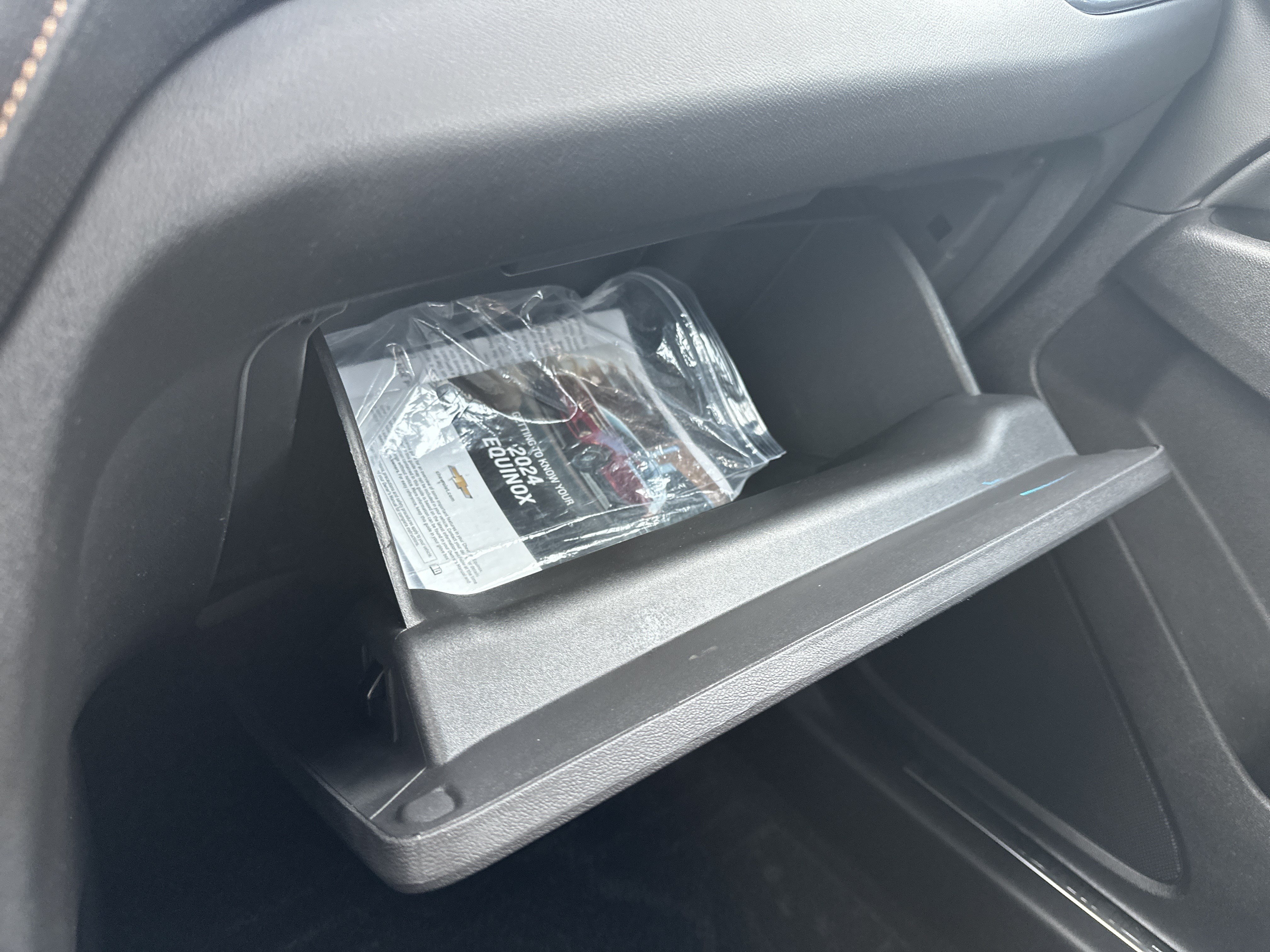 Used 2024 Chevrolet Equinox Premier FWD image 27