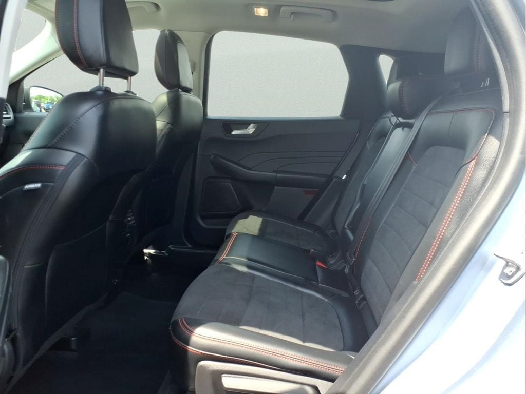 Used 2022 Ford Escape SEL w/ SEL Stealth AWD Package image 15