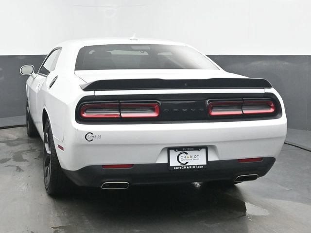 Used 2021 Dodge Challenger SXT w/ Blacktop Package image 5