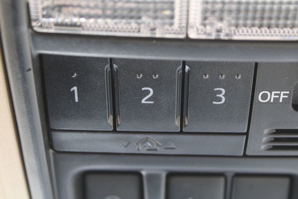 Used 2018 Toyota 4Runner SR5 Premium image 54