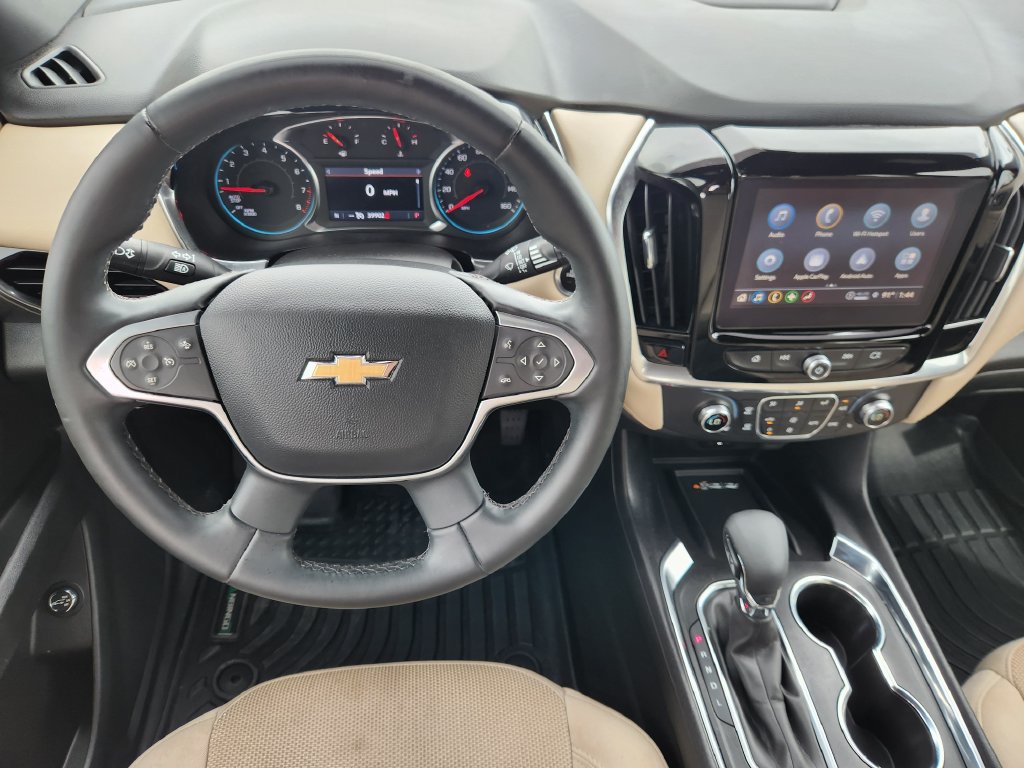 Used 2023 Chevrolet Traverse LT FWD image 25
