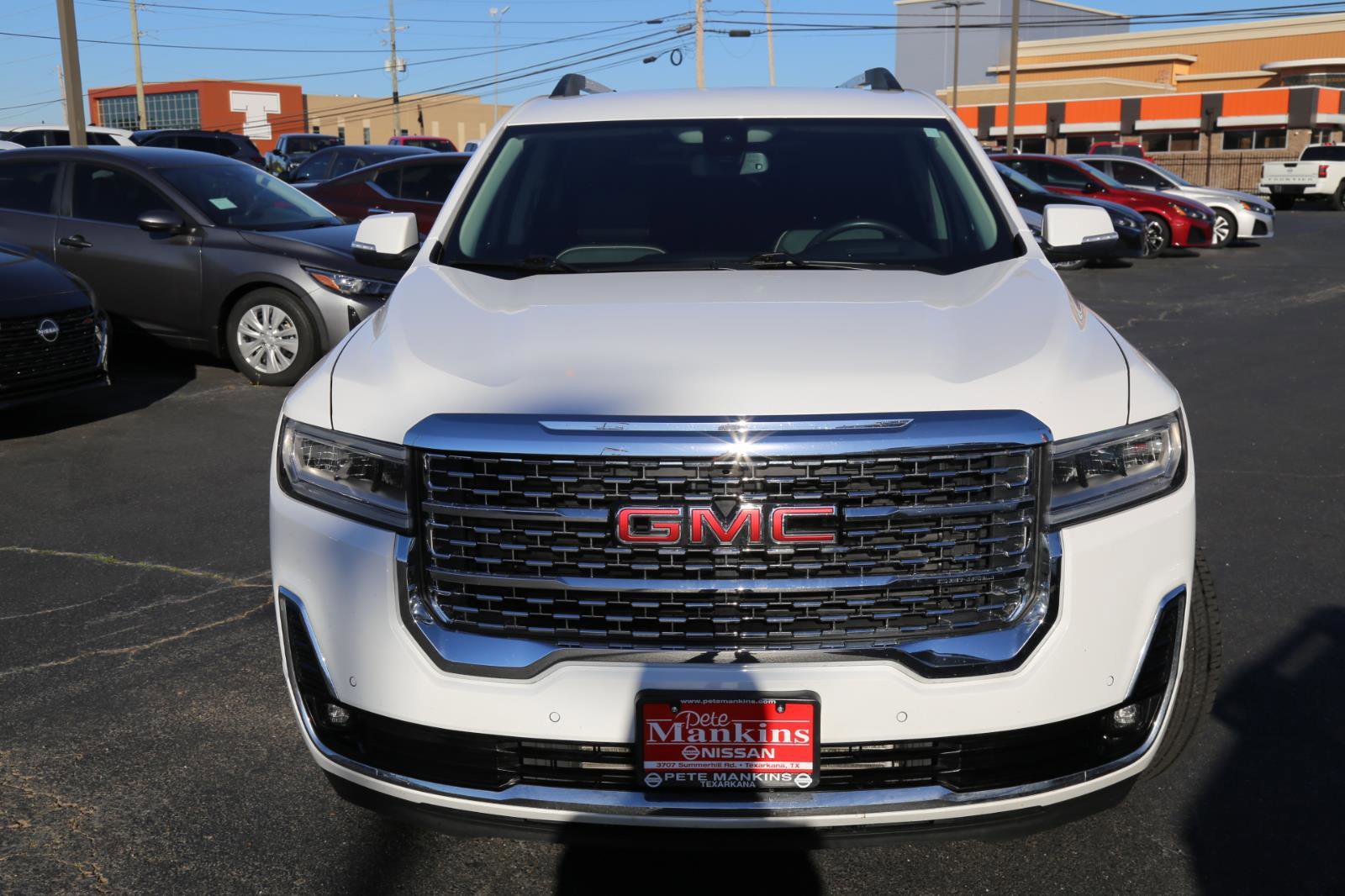 Used 2021 GMC Acadia Denali image 2