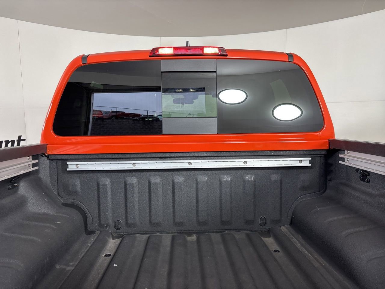 Used 2025 Nissan Frontier PRO-4X w/ Pro Convenience Package image 22