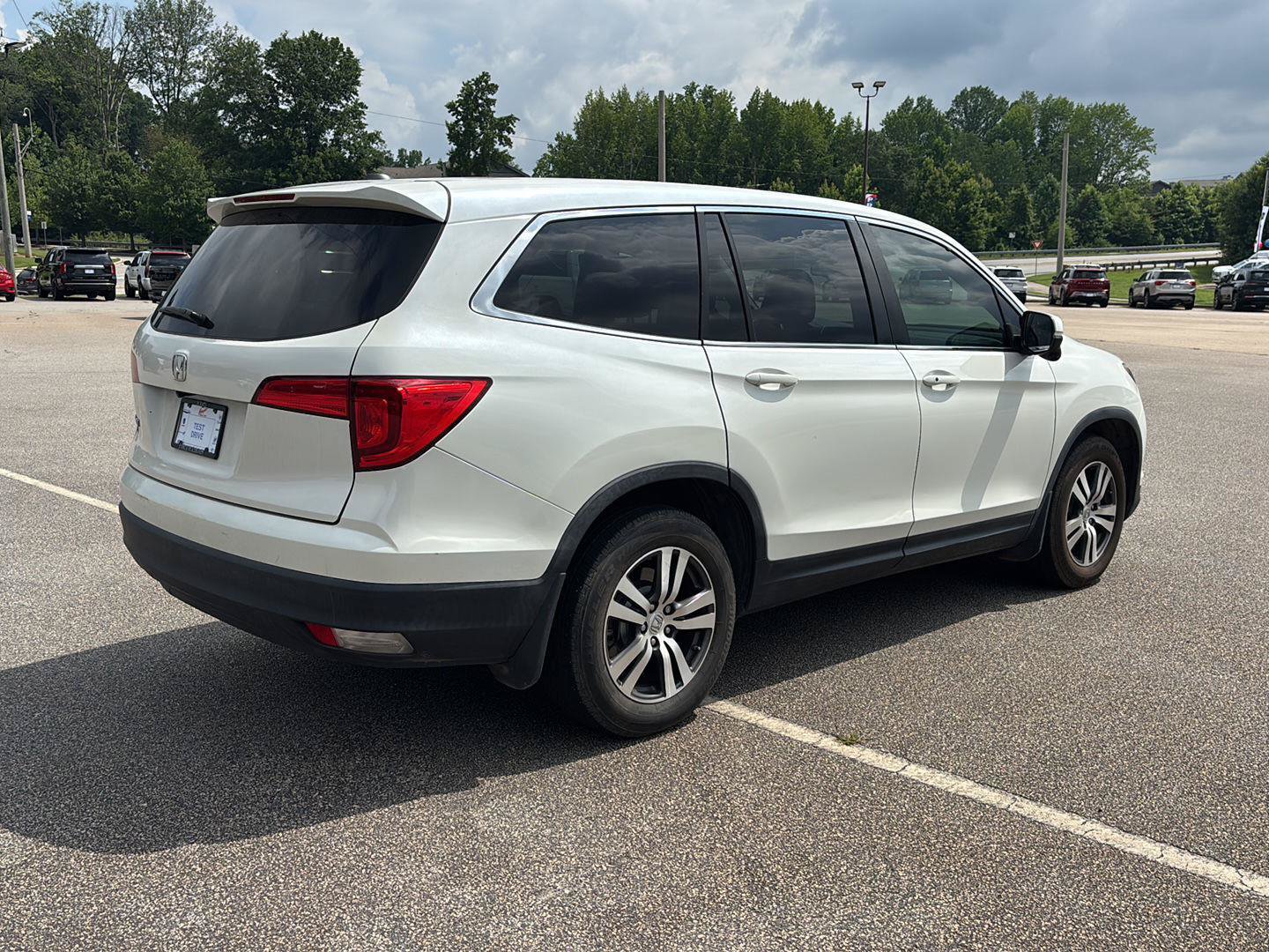 Used 2017 Honda Pilot EX-L image 3