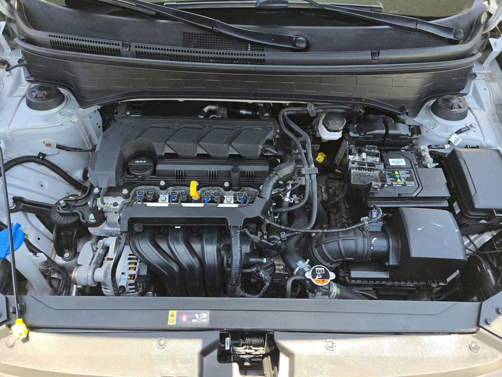Used 2023 Hyundai Venue SEL FWD image 32