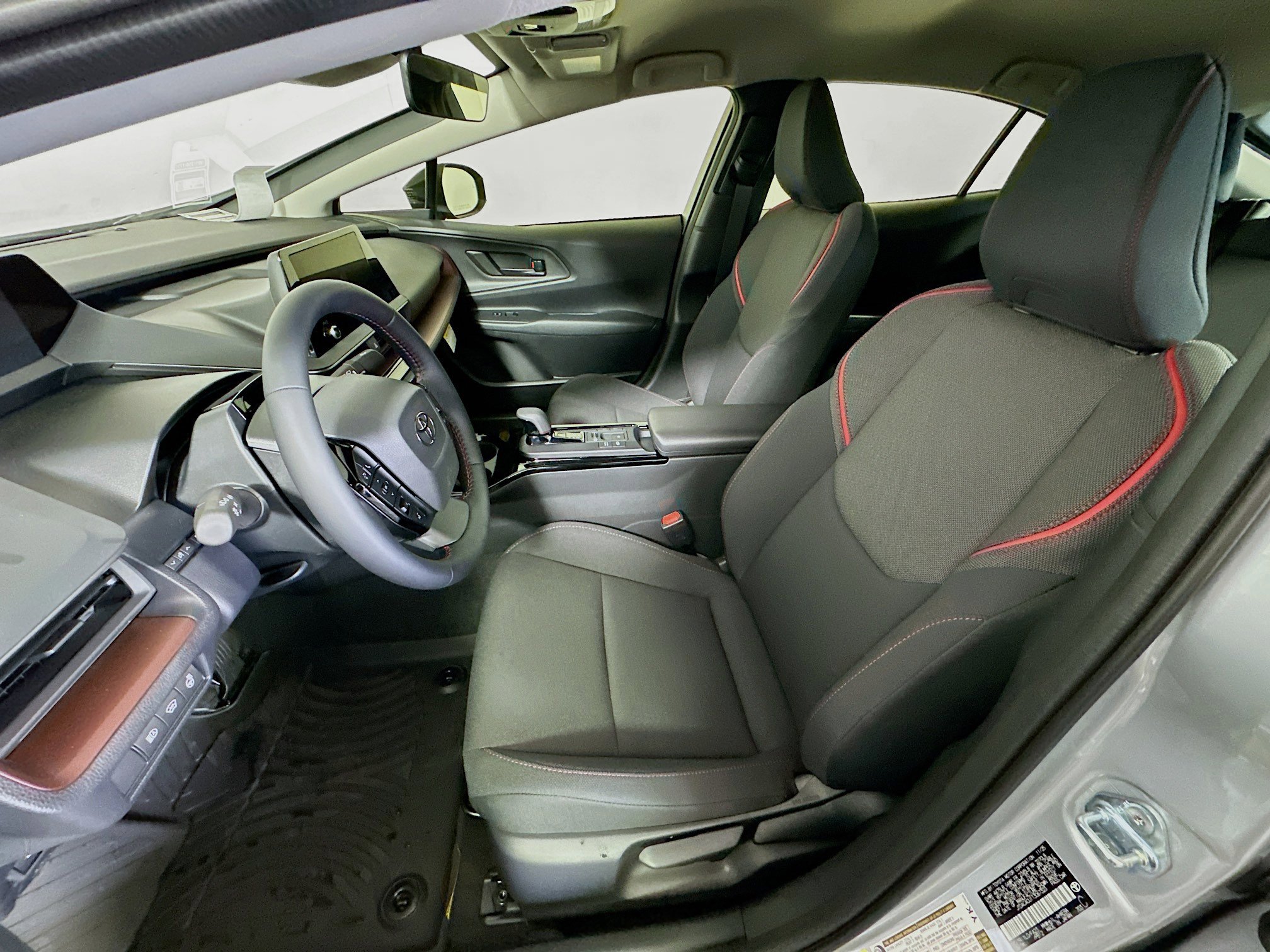 New 2026 Toyota Prius Plug-In Hybrid image 9