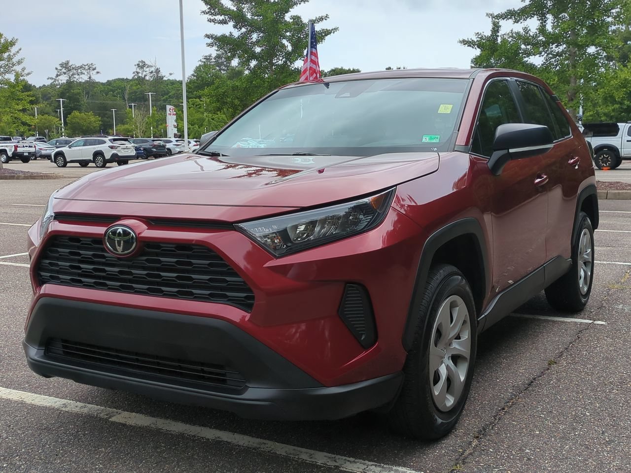 Used 2022 Toyota RAV4 LE FWD image 8