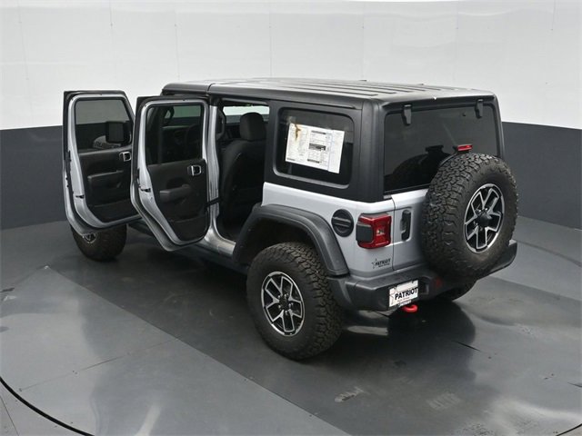 Used 2024 Jeep Wrangler Unlimited Rubicon w/ Technology Group image 49