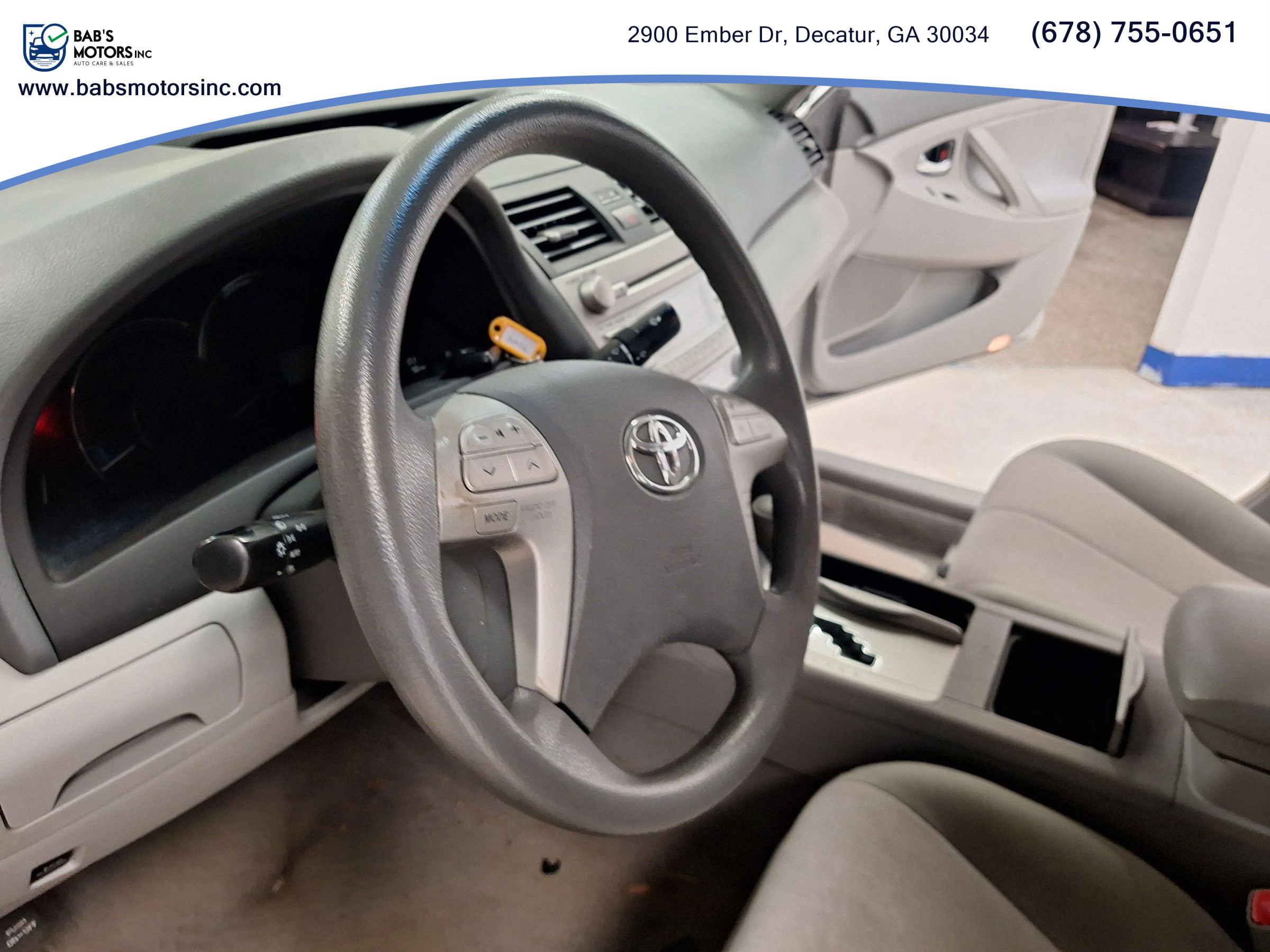 Used 2011 Toyota Camry Hybrid image 16