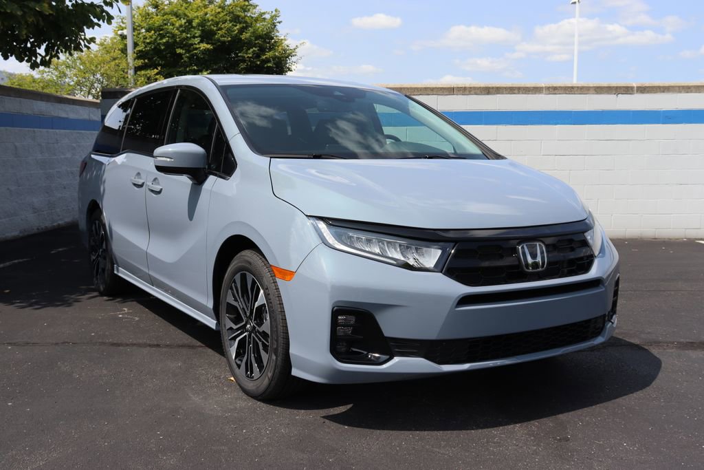 Certified 2026 Honda Odyssey Elite image 7